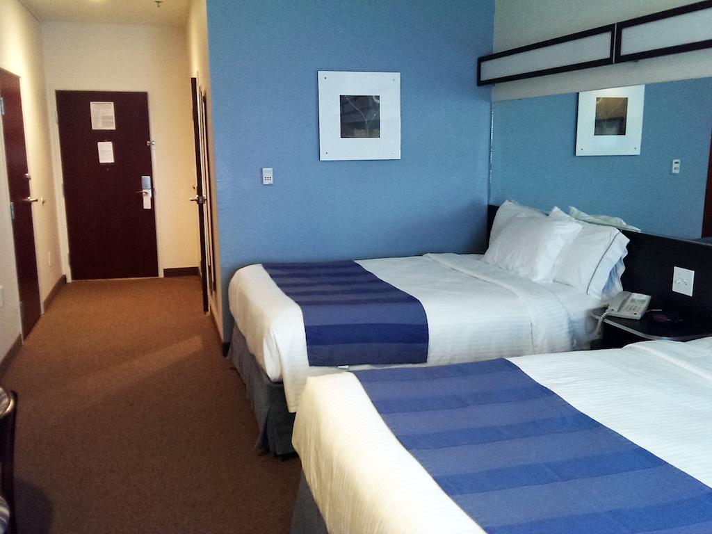Three Rivers Inn & Suites Порт-Артур Номер фото